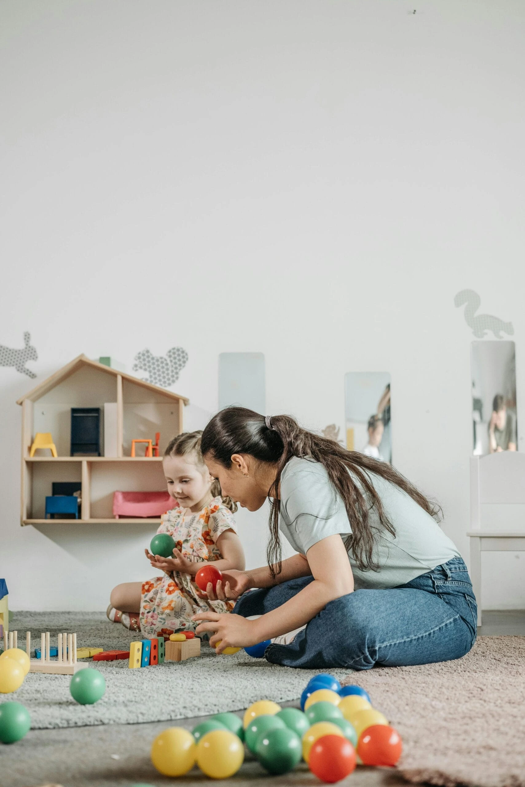 Przestrzeń przedszkola Creative Mind School — dwujęzyczna edukacja dzieci w wieku 3–6 lat, Piaseczno i Warszawa Włochy